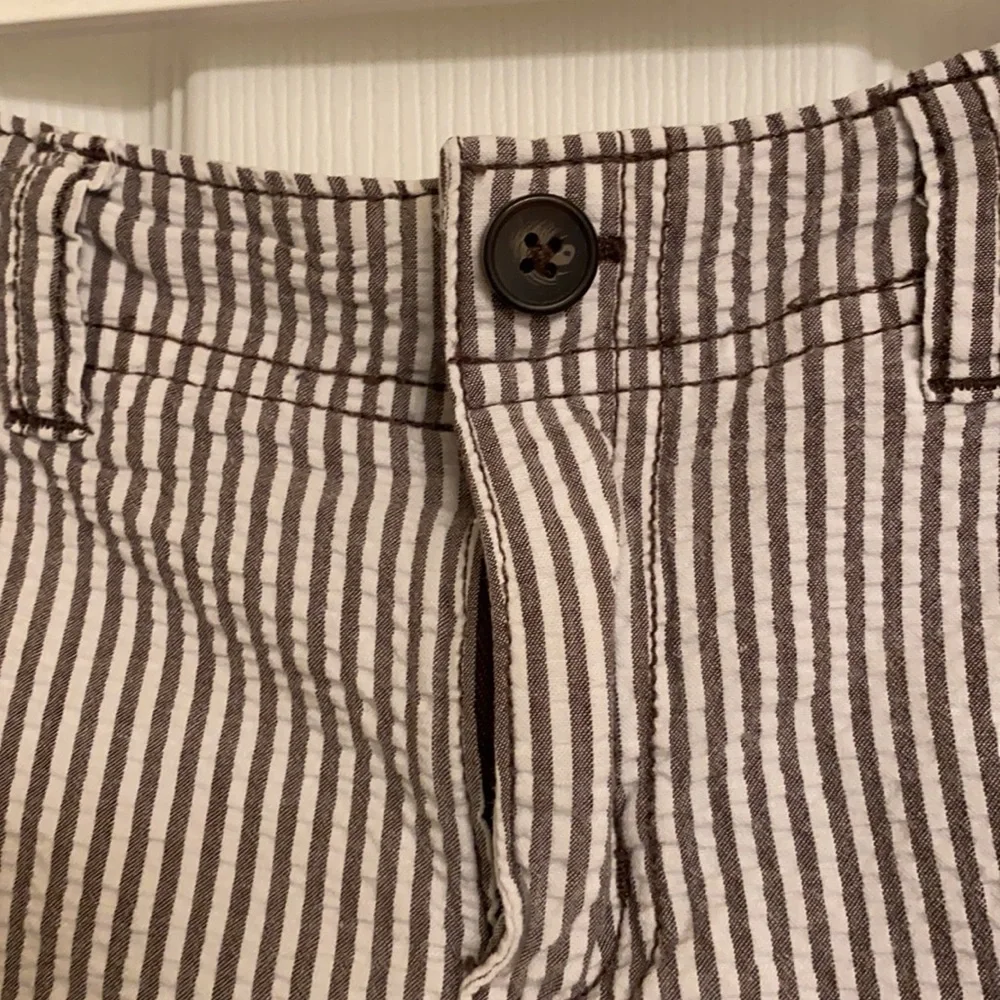 Gymboree Gray White Cotton Seersucker Shorts with Elastic Waist Size 2T